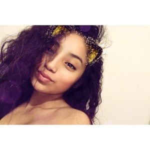 Meet your Posher, Leslie